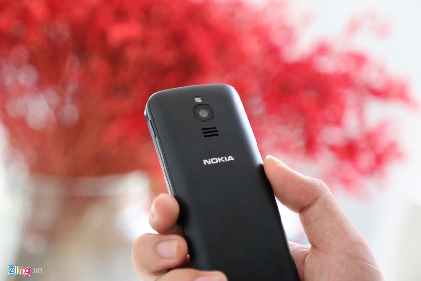 Trải nghiệm nhanh quả chuối Nokia 8110 vừa về VN